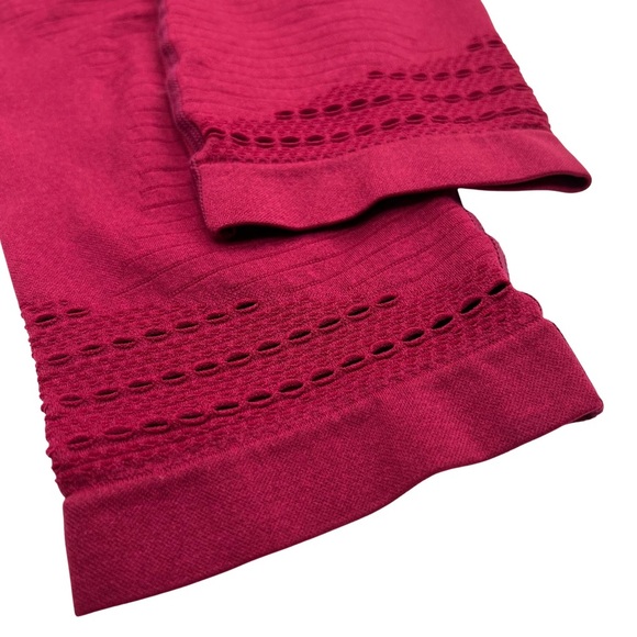 Gymshark High Waist Laser Cut Seamless Cropped Leggings. Beet Root Maroon Small - Picture 10 of 17